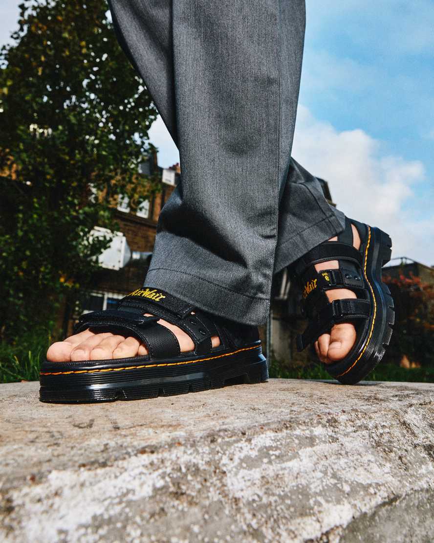 Černé dámské sandály dr. martens pearson webbing