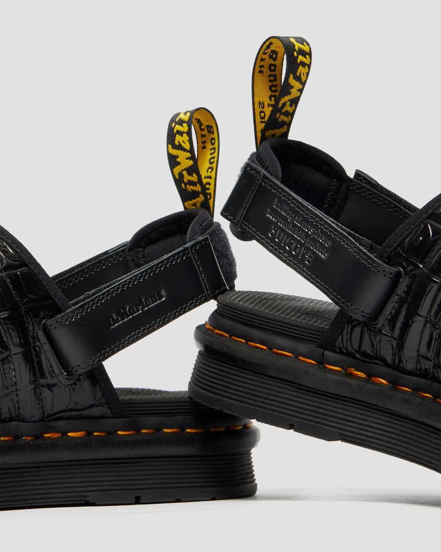 Černé dámské sandály dr. martens mura suicoke croco v černé barvě
