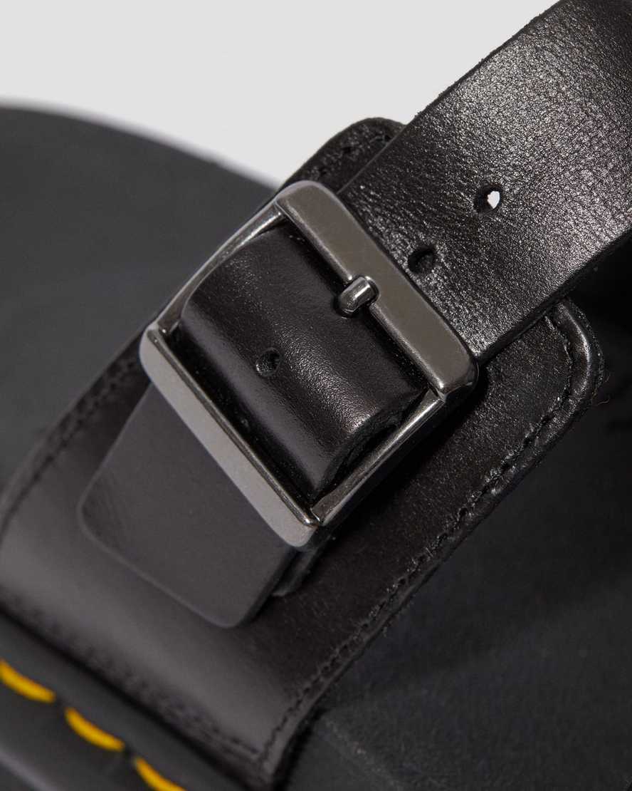 Černé dámské nazouvací sandály dr. martens myles brando buckle