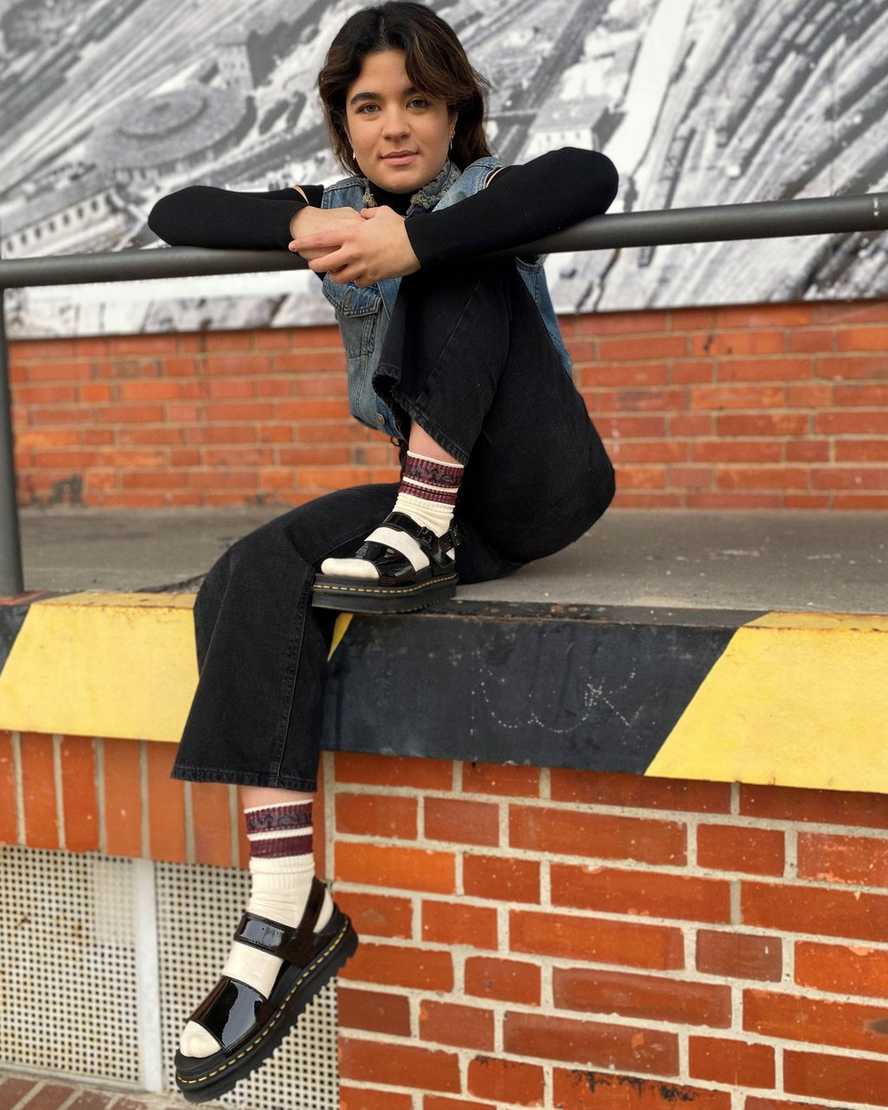 Černé dámské sandály dr. martens voss patent s páskem