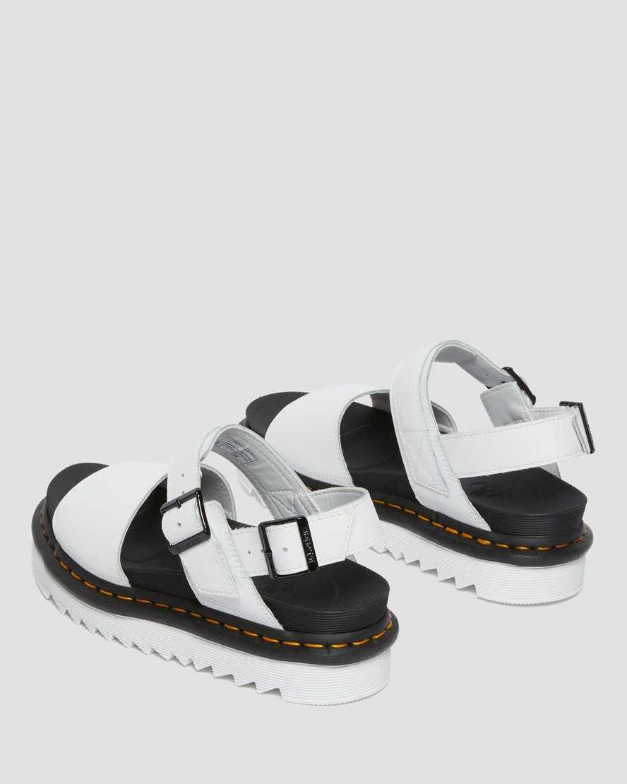 bílé dámské sandály dr. martens voss s páskem