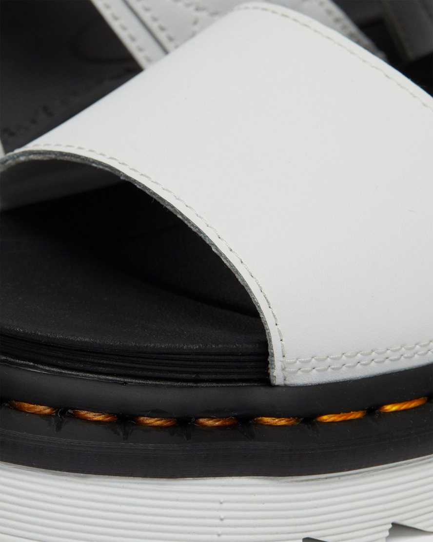 bílé dámské sandály dr. martens voss s páskem