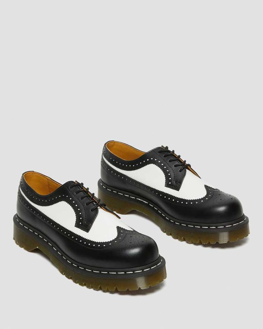 Černé dámské boty dr. martens 3989 bex smooth brogue