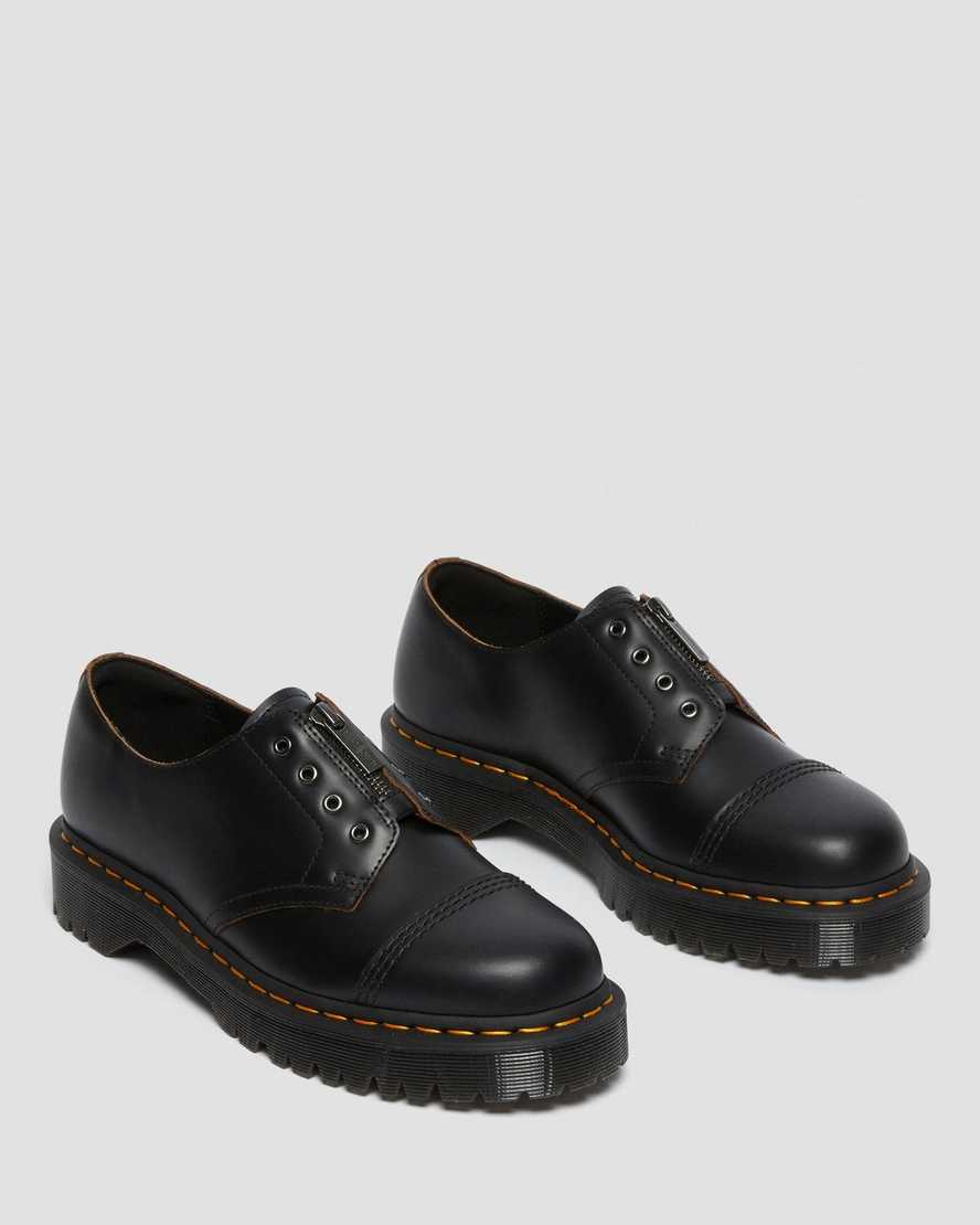 Černé dámské boty dr. martens smiths bez tkaniček bex