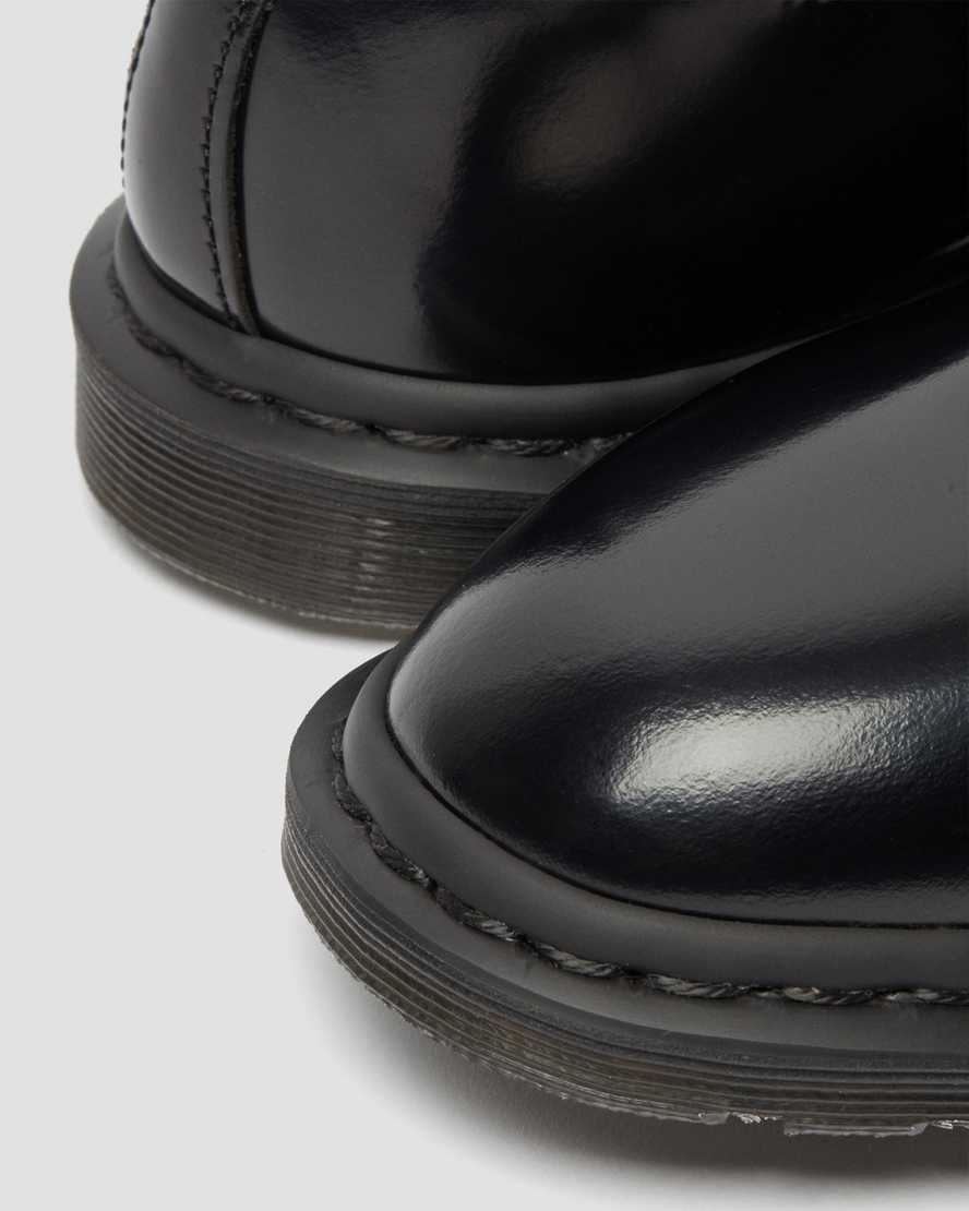 Černé dámské šněrovací boty dr. martens archie ii smooth