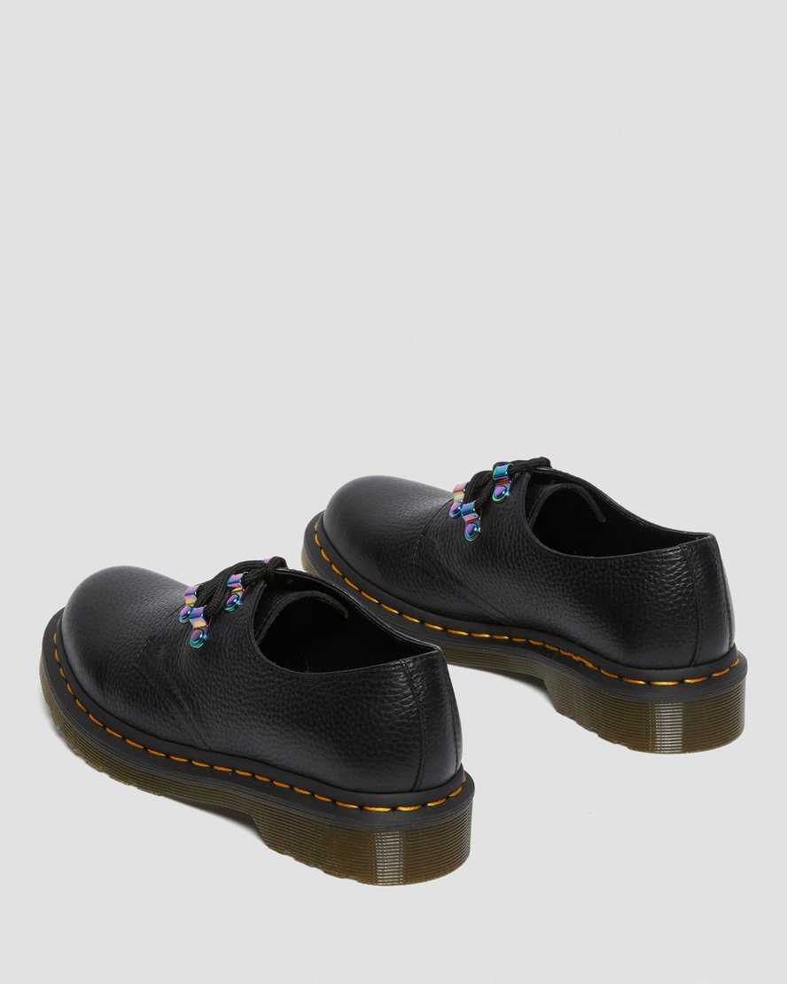 Černé dámské šněrovací boty dr. martens 1461 iridescent hardware