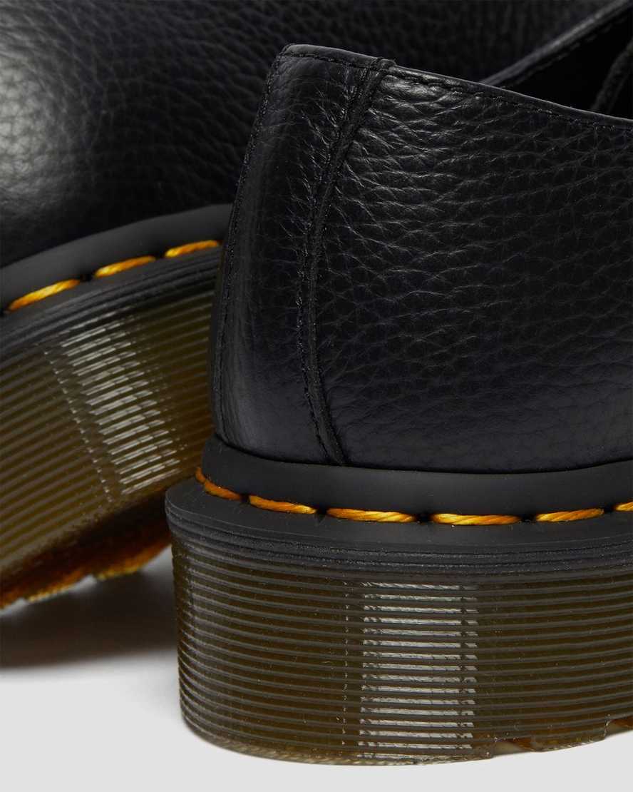 Černé dámské šněrovací boty dr. martens 1461 iridescent hardware