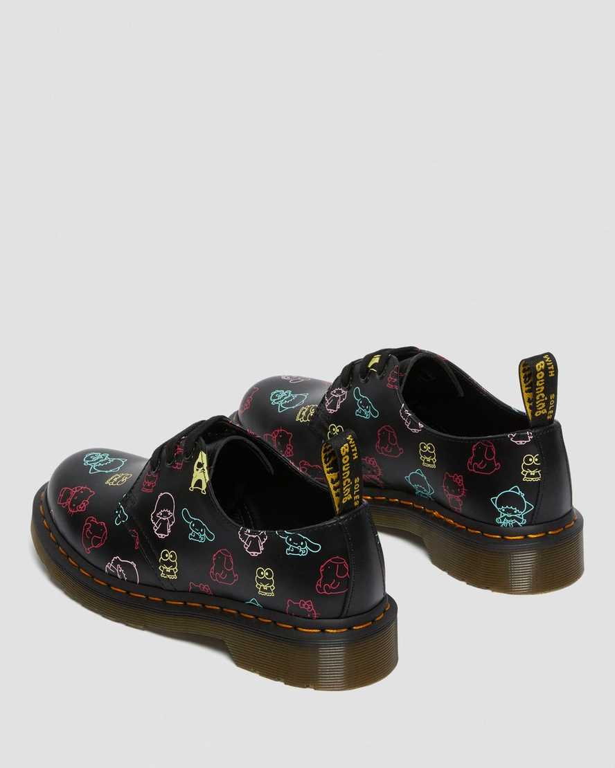 Černé dámské oxfordské boty dr. martens hello kitty friends 1461 smooth