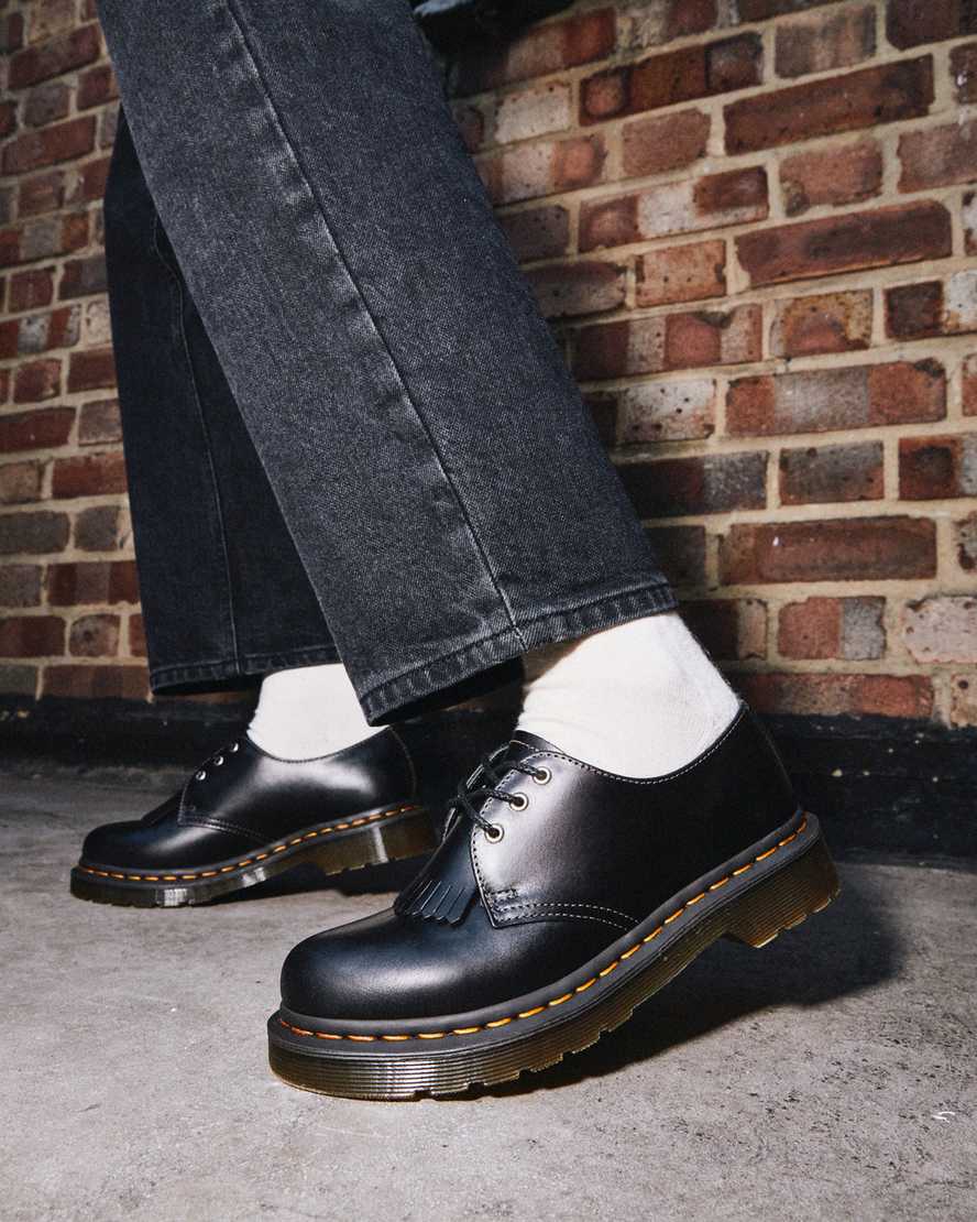 Černé dámské oxfordské boty dr. martens 1461 abruzzo
