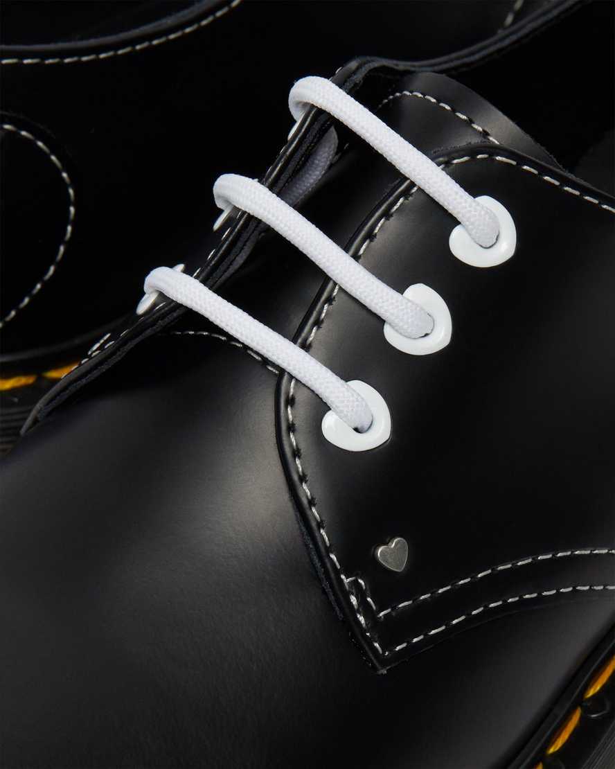 dámské oxfordské boty dr. martens 1461 hearts smooth patent v černé barvě