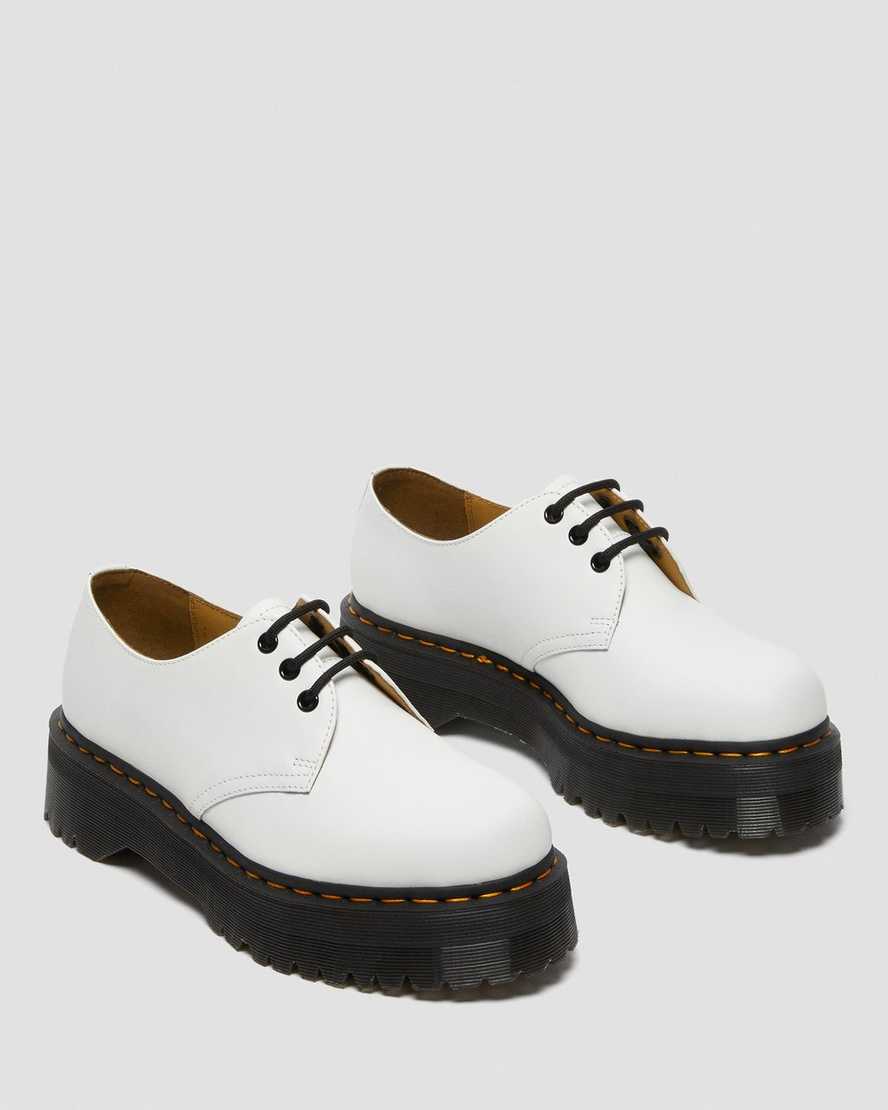 bílé dámské boty dr. martens 1461 smooth na platformě