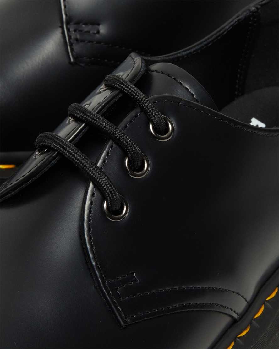 Černé dámské boty na platformě dr. martens 1461 smooth