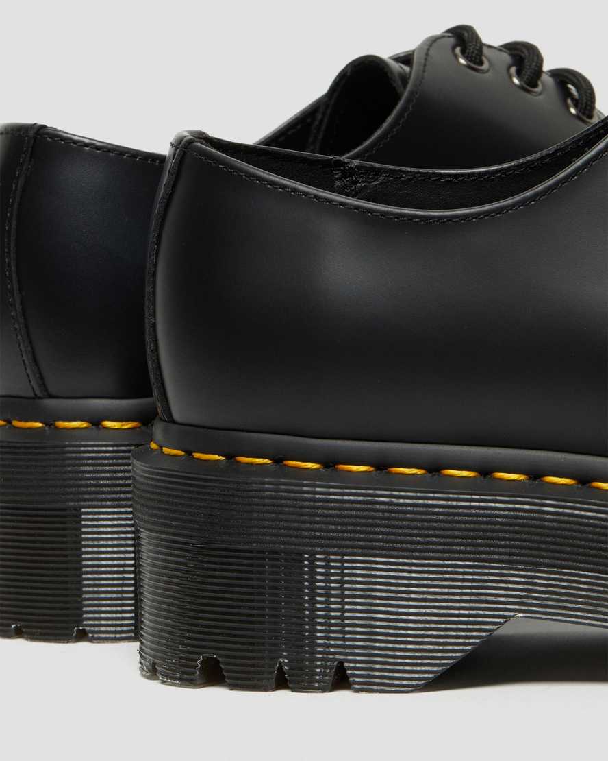 Černé dámské boty na platformě dr. martens 1461 smooth