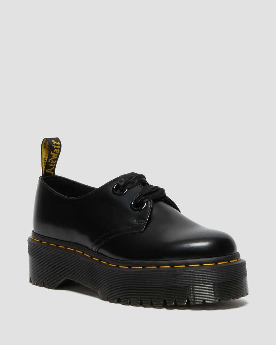 Černé dámské boty na platformě dr. martens holly