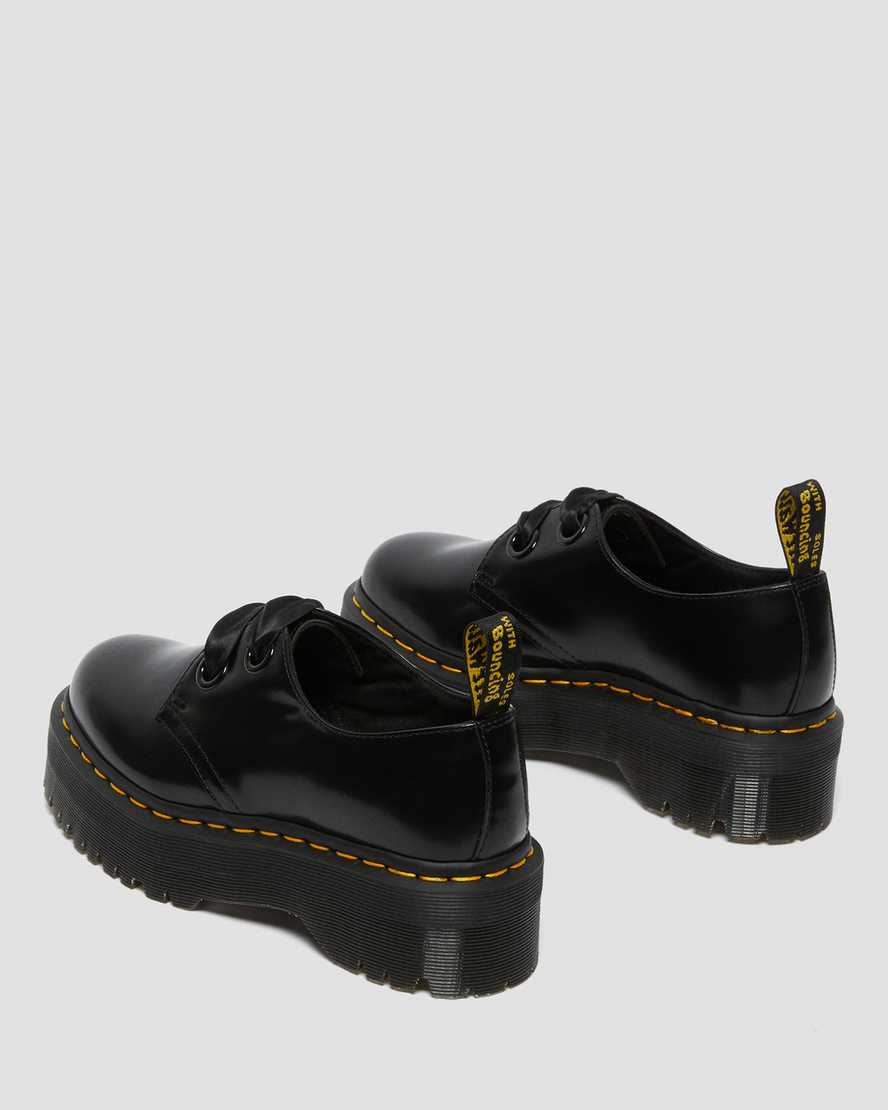 Černé dámské boty na platformě dr. martens holly