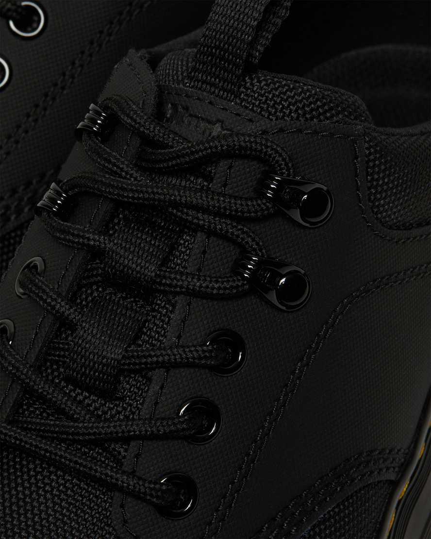 Černé dámské funkčně vycházkové boty dr. martens reeder